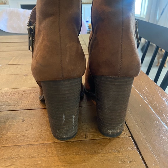 Carlos Santana Suede Booties. - Picture 5 of 8